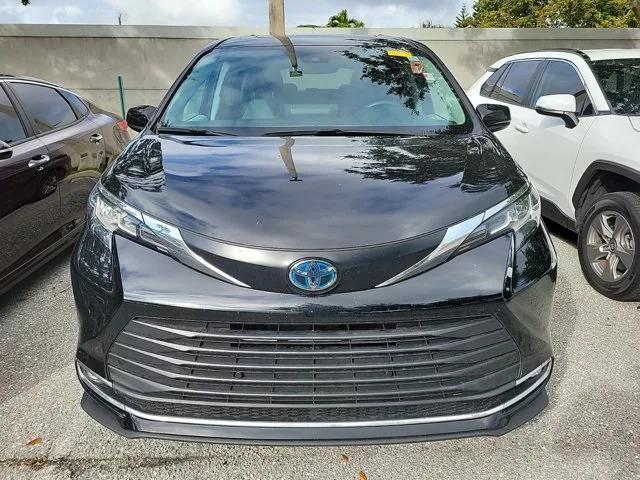 used 2023 Toyota Sienna car, priced at $43,995