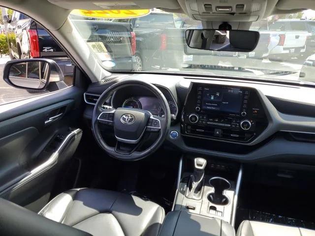 used 2022 Toyota Highlander Hybrid car, priced at $38,080