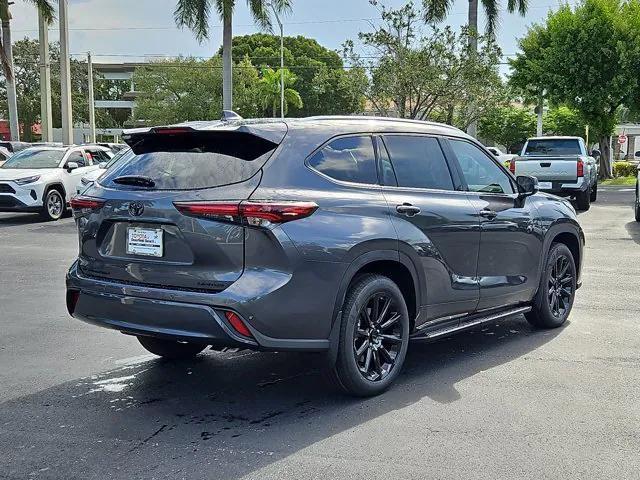 new 2025 Toyota Highlander car, priced at $49,745