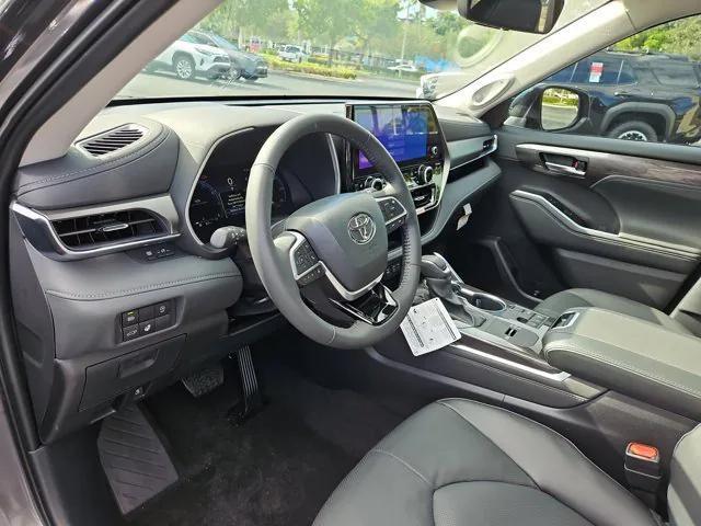 new 2025 Toyota Highlander car, priced at $49,745