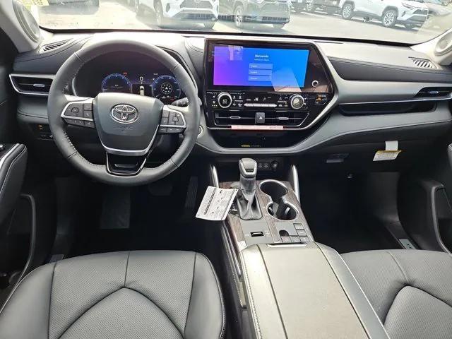 new 2025 Toyota Highlander car, priced at $49,745