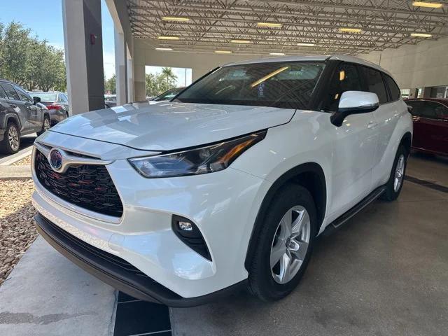 used 2023 Toyota Highlander Hybrid car, priced at $38,495