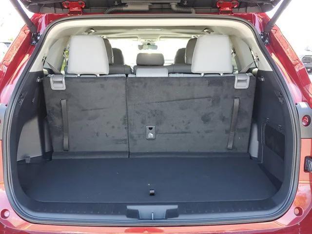 new 2025 Toyota Highlander car, priced at $43,246