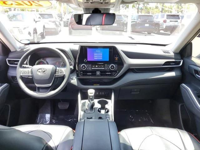 used 2023 Toyota Highlander Hybrid car, priced at $39,695