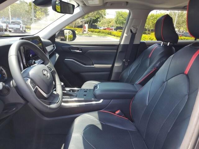 used 2023 Toyota Highlander Hybrid car, priced at $39,695
