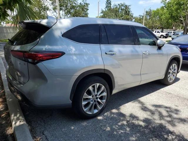 used 2023 Toyota Highlander Hybrid car, priced at $42,488