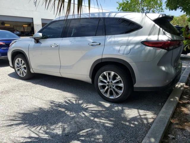used 2023 Toyota Highlander Hybrid car, priced at $42,488