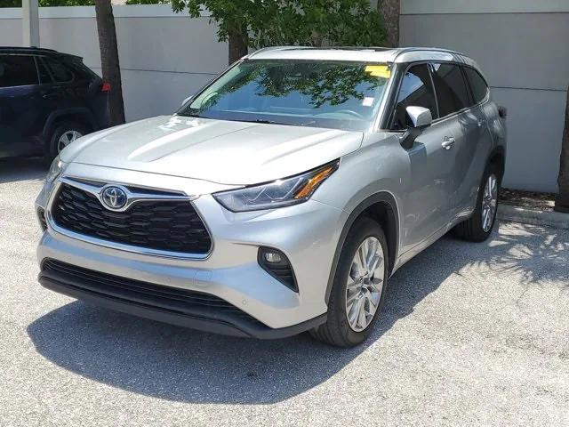 used 2023 Toyota Highlander Hybrid car, priced at $42,488