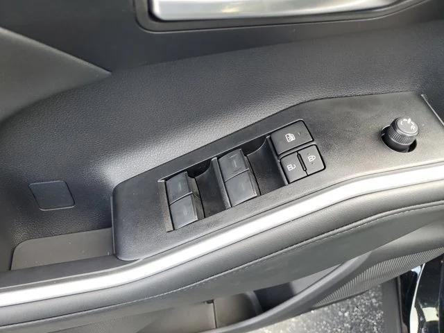 new 2026 Toyota Highlander Hybrid car, priced at $46,683