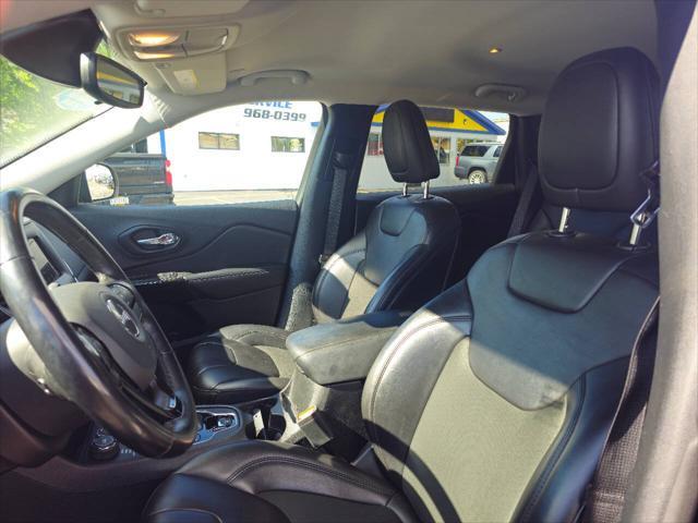 used 2021 Jeep Cherokee car, priced at $21,995