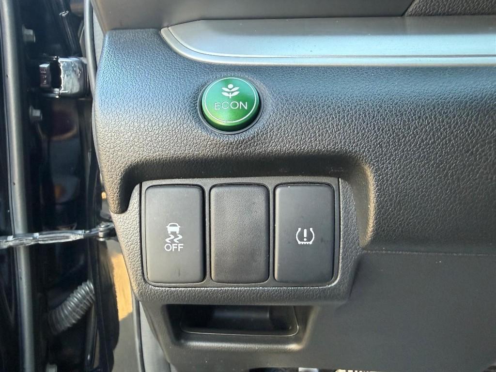 used 2016 Honda CR-V car, priced at $9,369