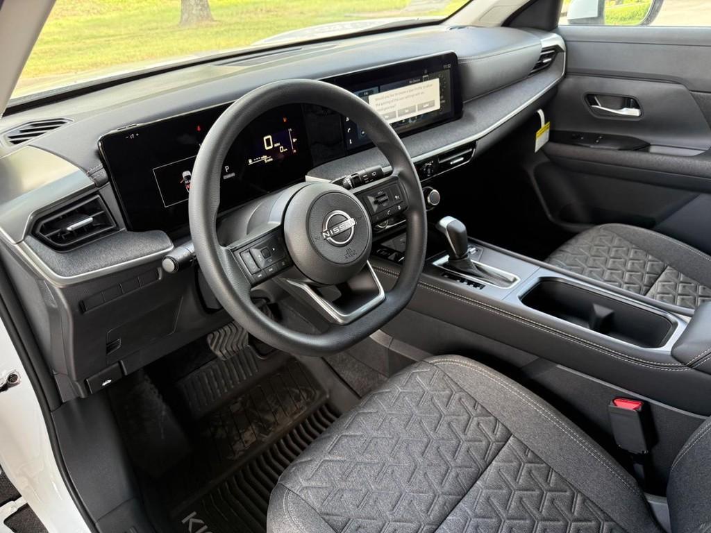 new 2025 Nissan Kicks car, priced at $25,656