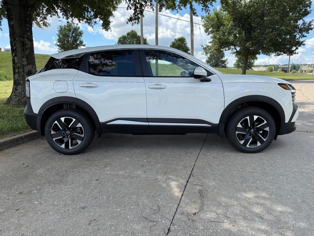 new 2025 Nissan Kicks car, priced at $25,656