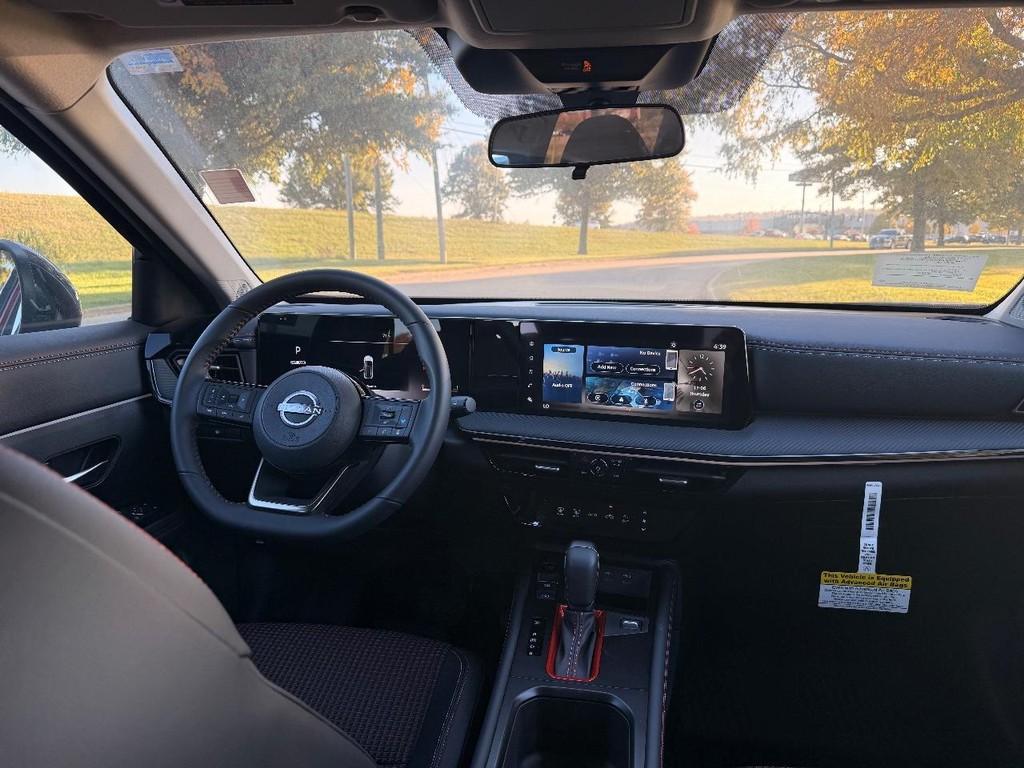 new 2025 Nissan Kicks car, priced at $30,815