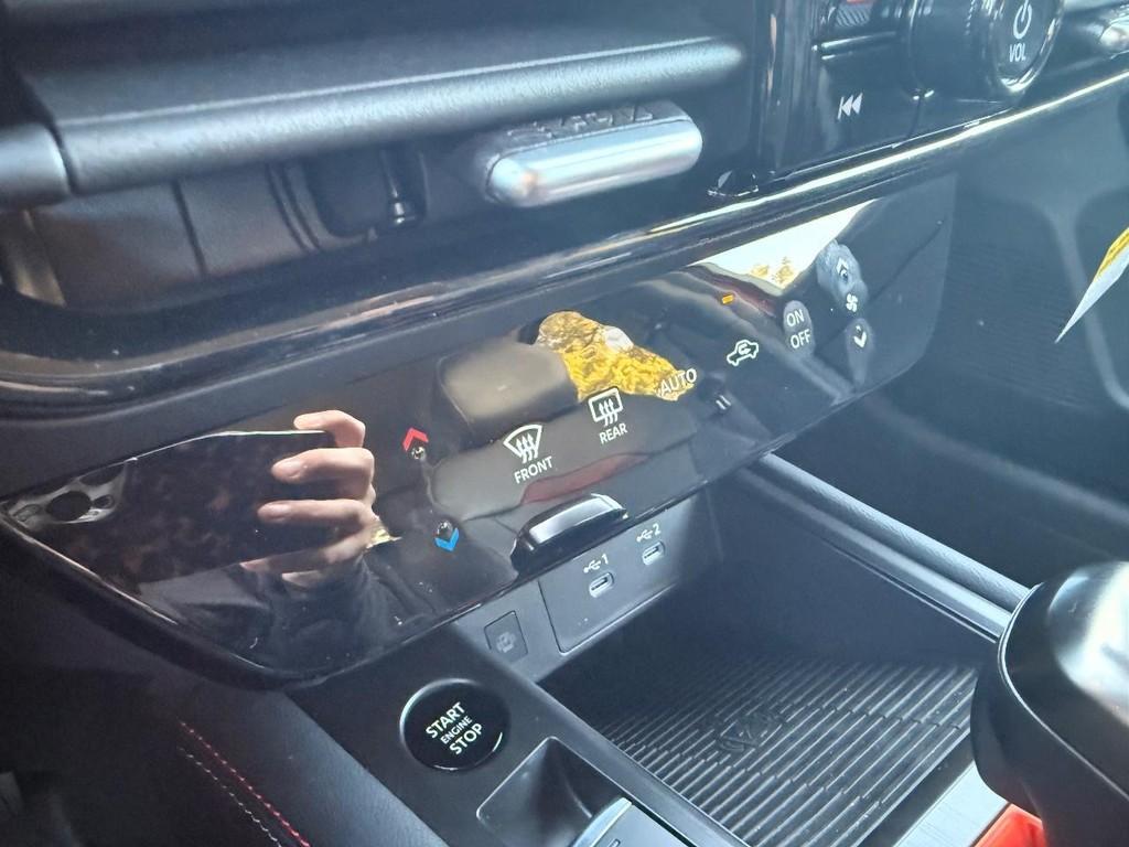 new 2025 Nissan Kicks car, priced at $30,815