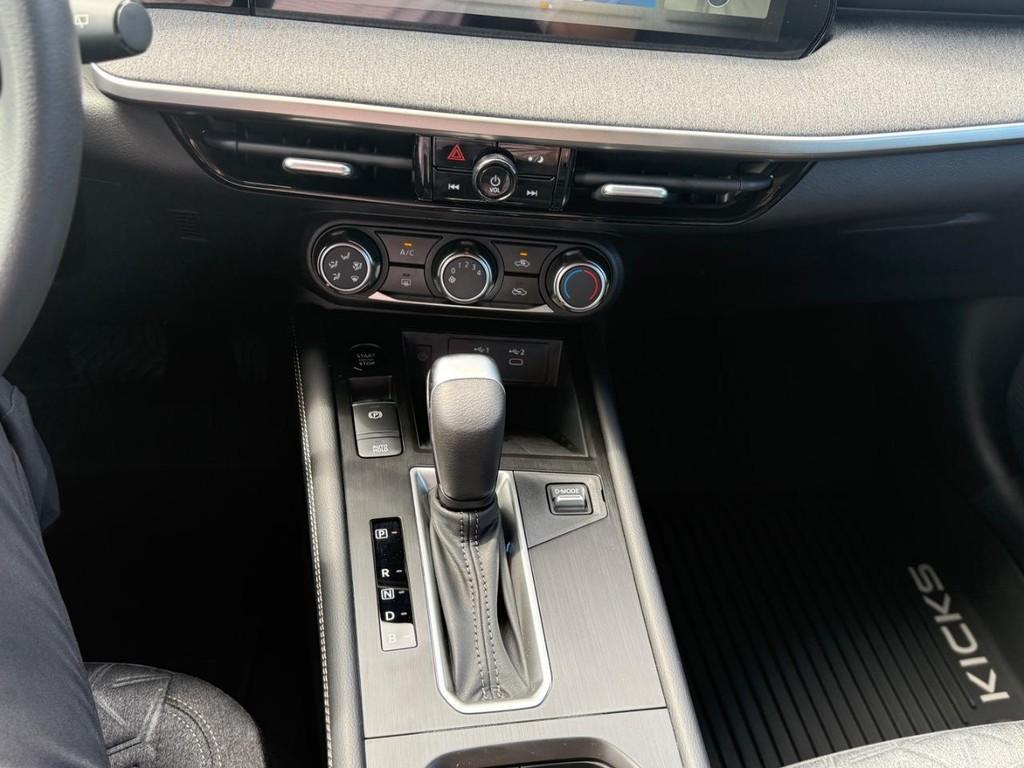 new 2025 Nissan Kicks car, priced at $25,092