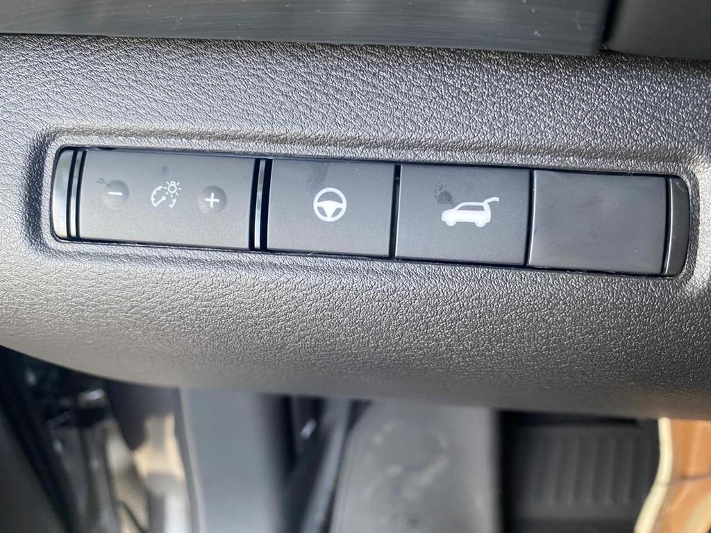 new 2025 Nissan Pathfinder car, priced at $39,224