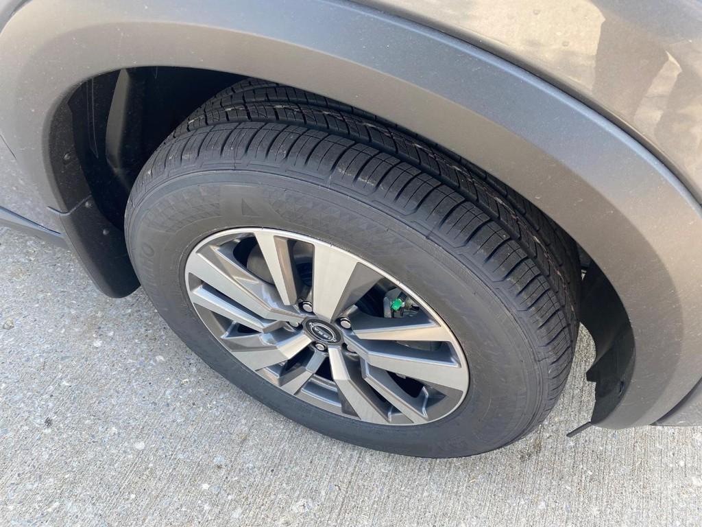 new 2025 Nissan Pathfinder car, priced at $39,224