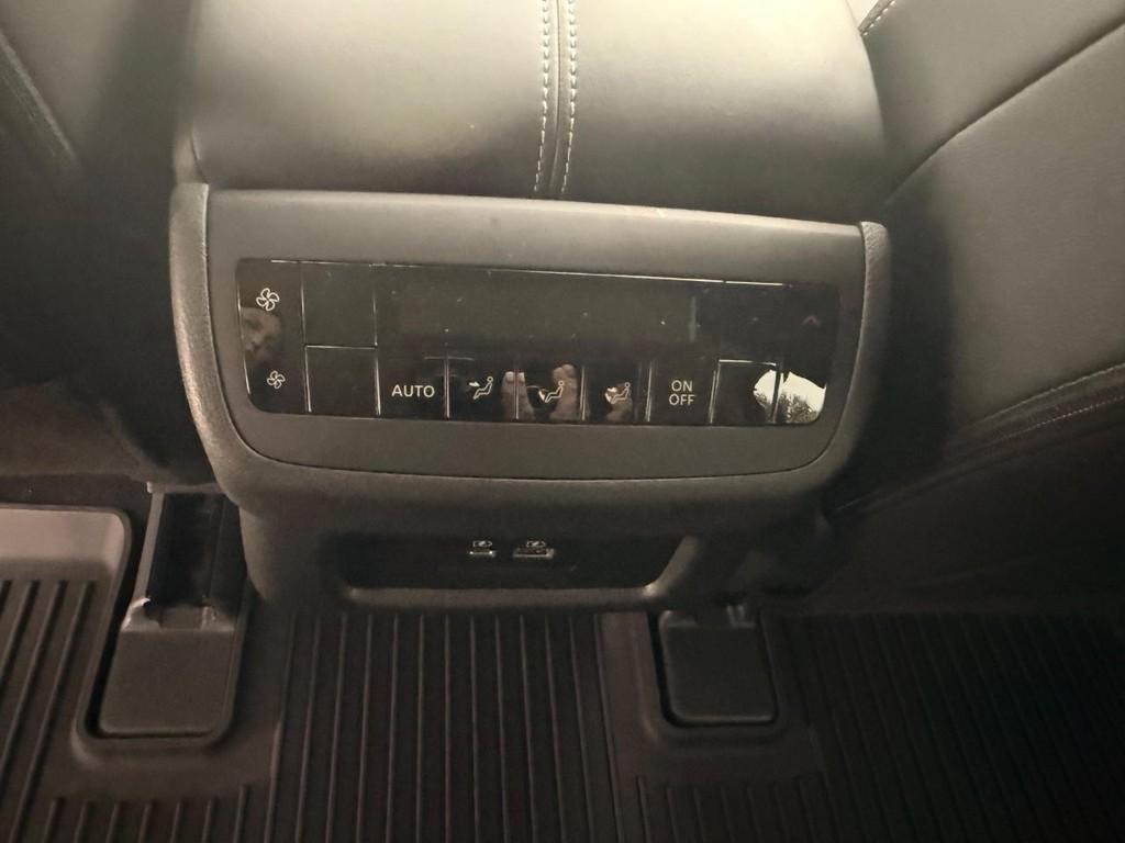 new 2025 Nissan Pathfinder car, priced at $39,351