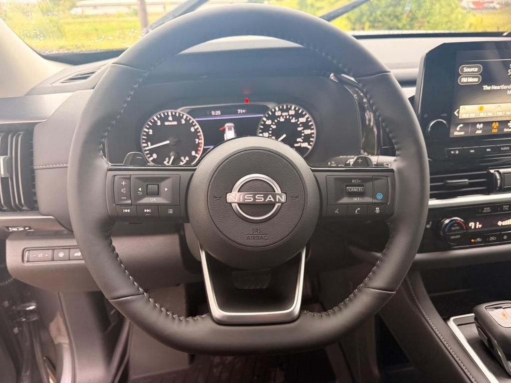 new 2025 Nissan Pathfinder car, priced at $39,351