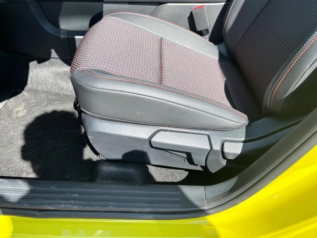 new 2025 Nissan Kicks car, priced at $27,804