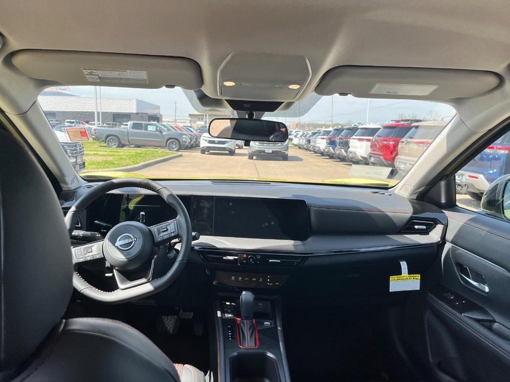 new 2025 Nissan Kicks car, priced at $27,804