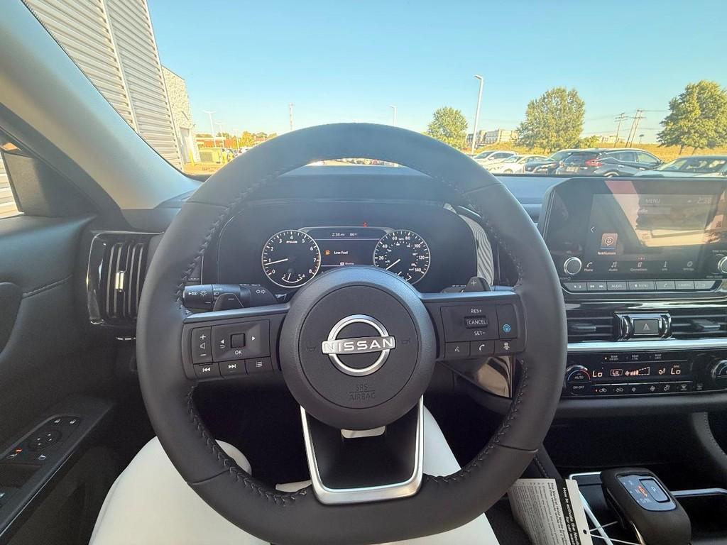 new 2025 Nissan Pathfinder car, priced at $36,453