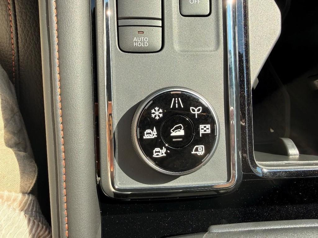 new 2025 Nissan Pathfinder car, priced at $46,620