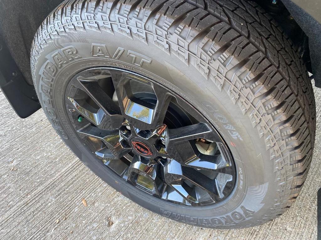 new 2026 Nissan Armada car, priced at $76,369