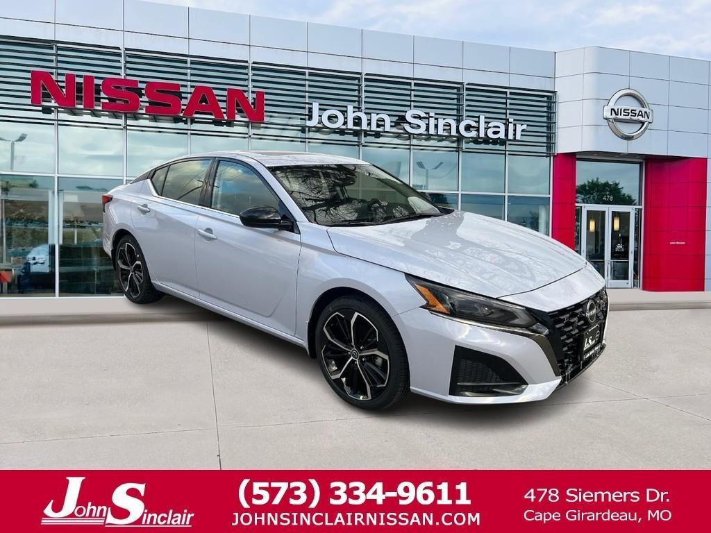 new 2025 Nissan Altima car, priced at $31,780