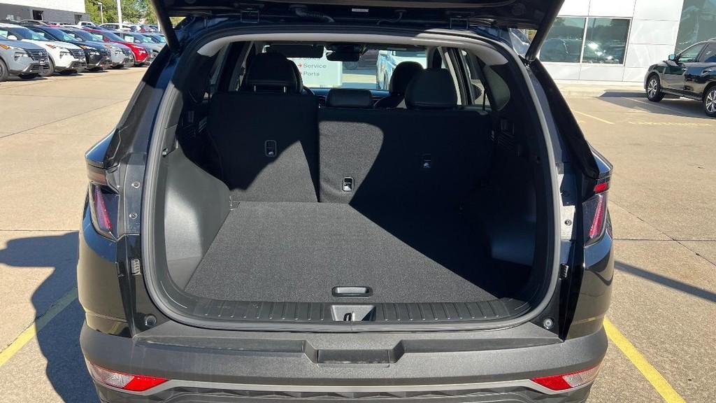 used 2024 Hyundai TUCSON Hybrid car, priced at $26,494