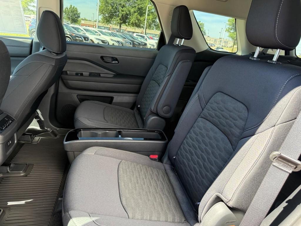 new 2025 Nissan Pathfinder car, priced at $38,164