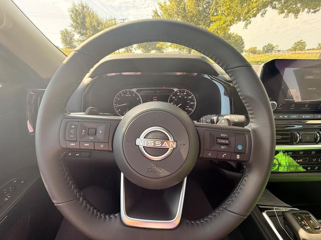new 2025 Nissan Pathfinder car, priced at $36,408