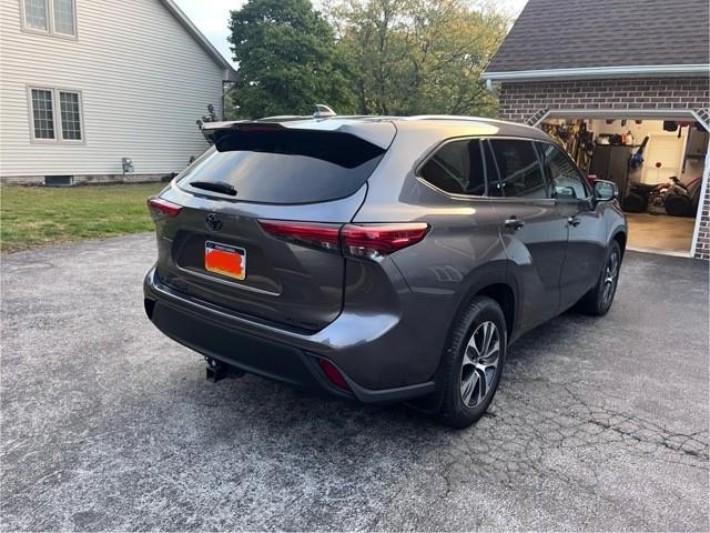 used 2021 Toyota Highlander car, priced at $28,979