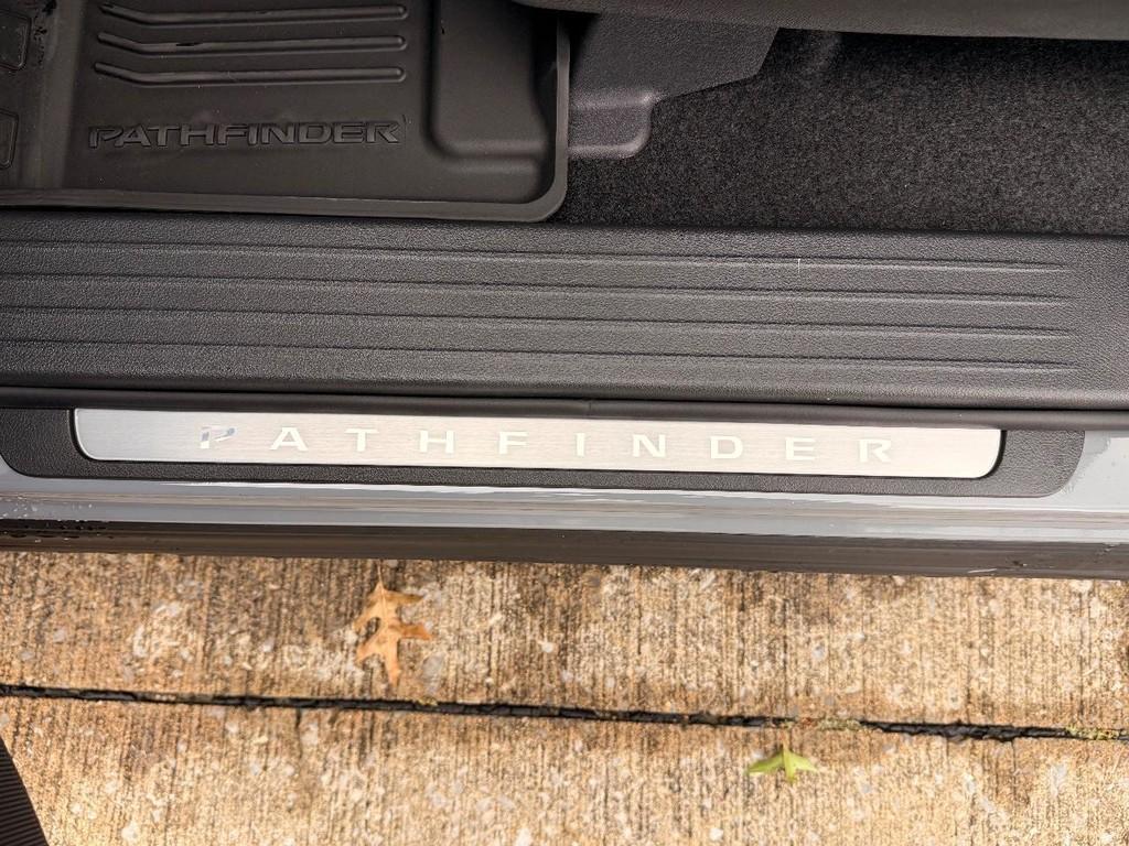 new 2025 Nissan Pathfinder car, priced at $46,762