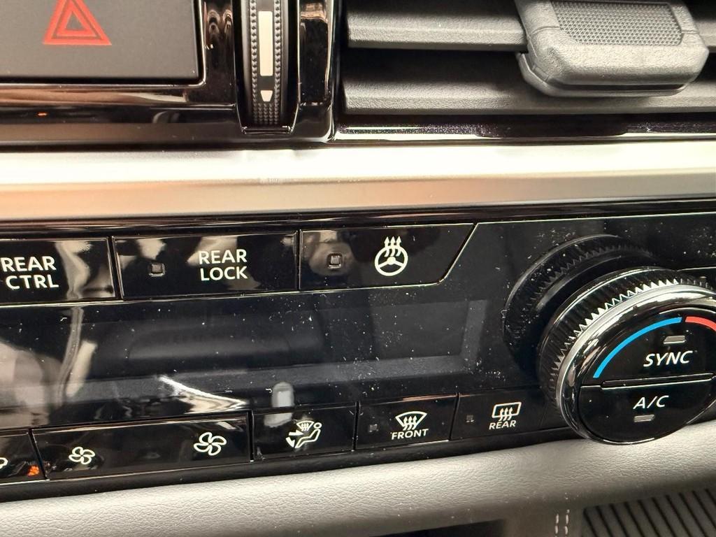 new 2025 Nissan Pathfinder car, priced at $46,762