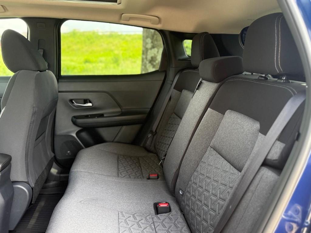 new 2025 Nissan Kicks car, priced at $26,518