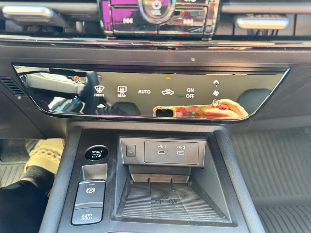 new 2025 Nissan Kicks car, priced at $28,192
