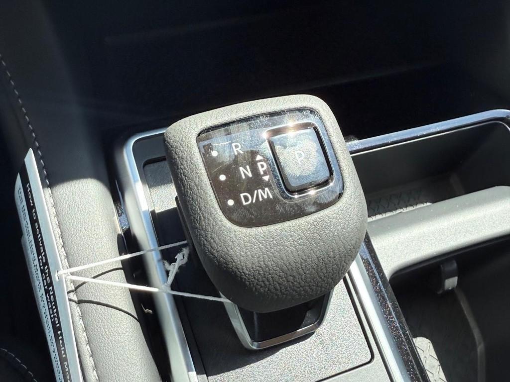 new 2025 Nissan Pathfinder car, priced at $38,805