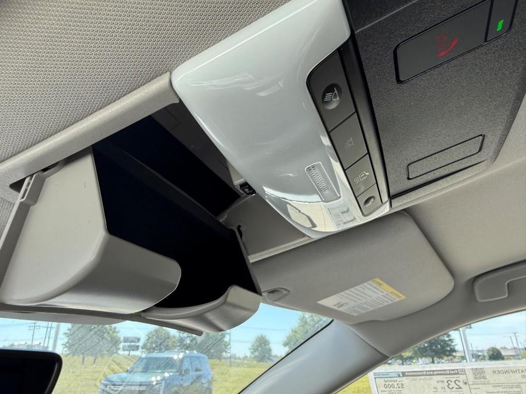 new 2025 Nissan Pathfinder car, priced at $38,805