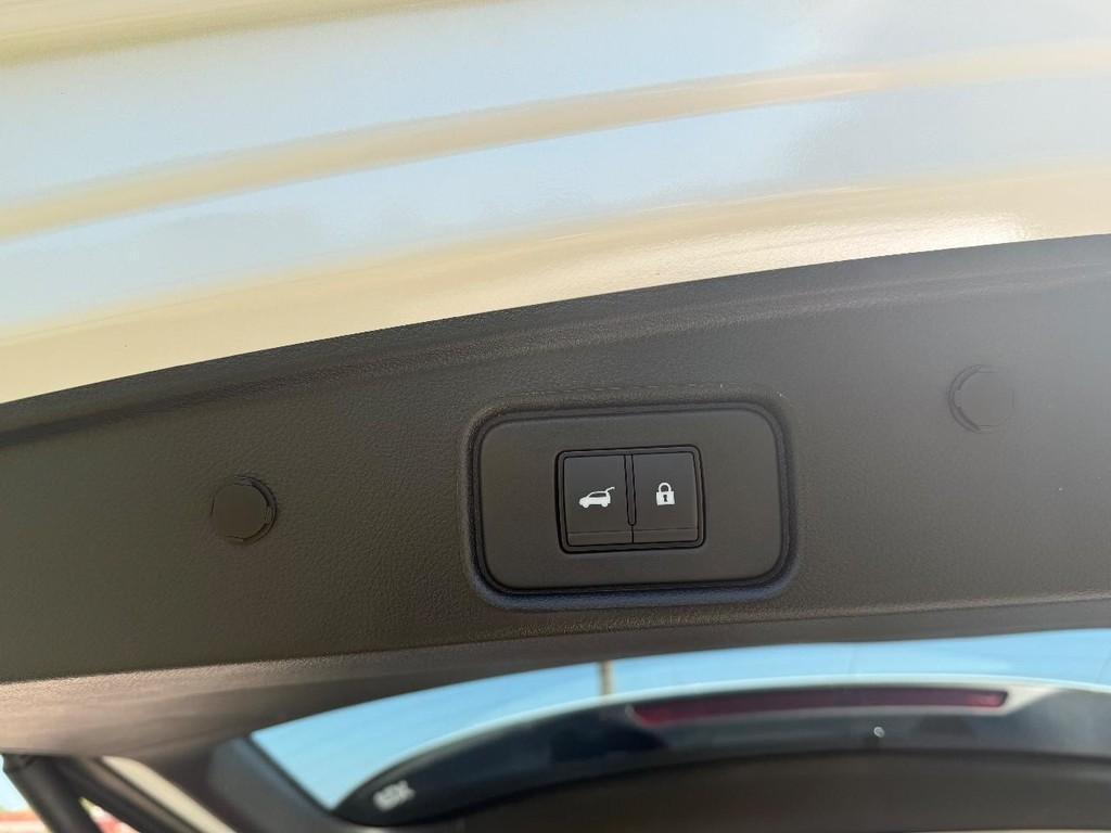 new 2025 Nissan Pathfinder car, priced at $39,628