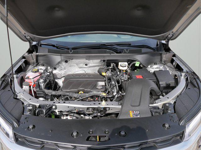 used 2025 Chevrolet Trax car, priced at $23,885