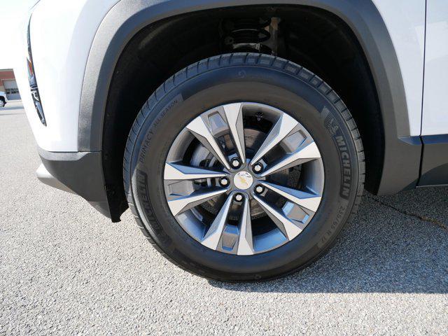 new 2025 Chevrolet Equinox car, priced at $32,080