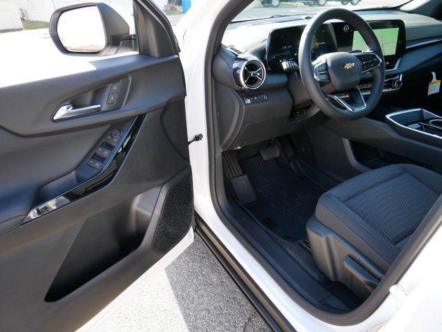 new 2025 Chevrolet Equinox car, priced at $32,080