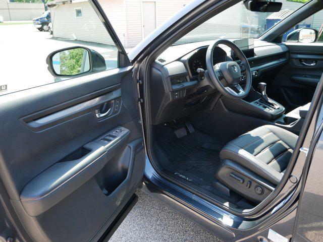 used 2025 Honda CR-V Hybrid car, priced at $37,499