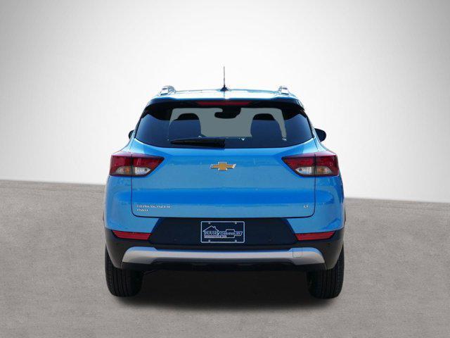 new 2025 Chevrolet TrailBlazer car, priced at $30,175