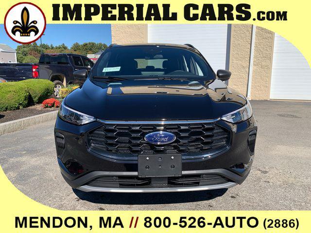 new 2025 Ford Escape car, priced at $30,384