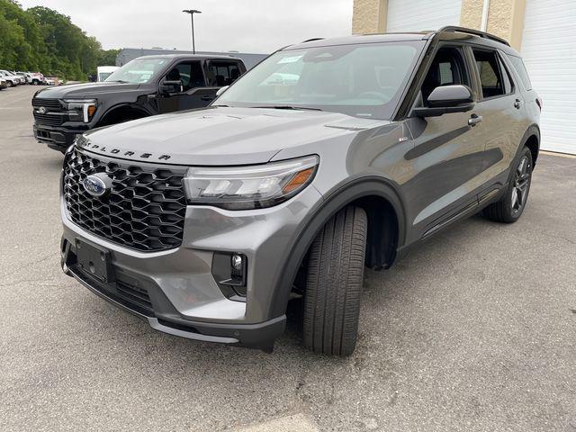 new 2025 Ford Explorer car, priced at $55,361