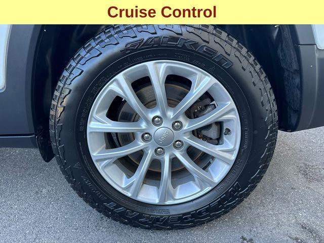 used 2019 Jeep Cherokee car, priced at $15,477