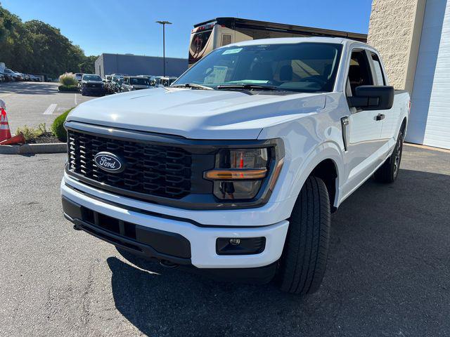 new 2024 Ford F-150 car, priced at $45,560